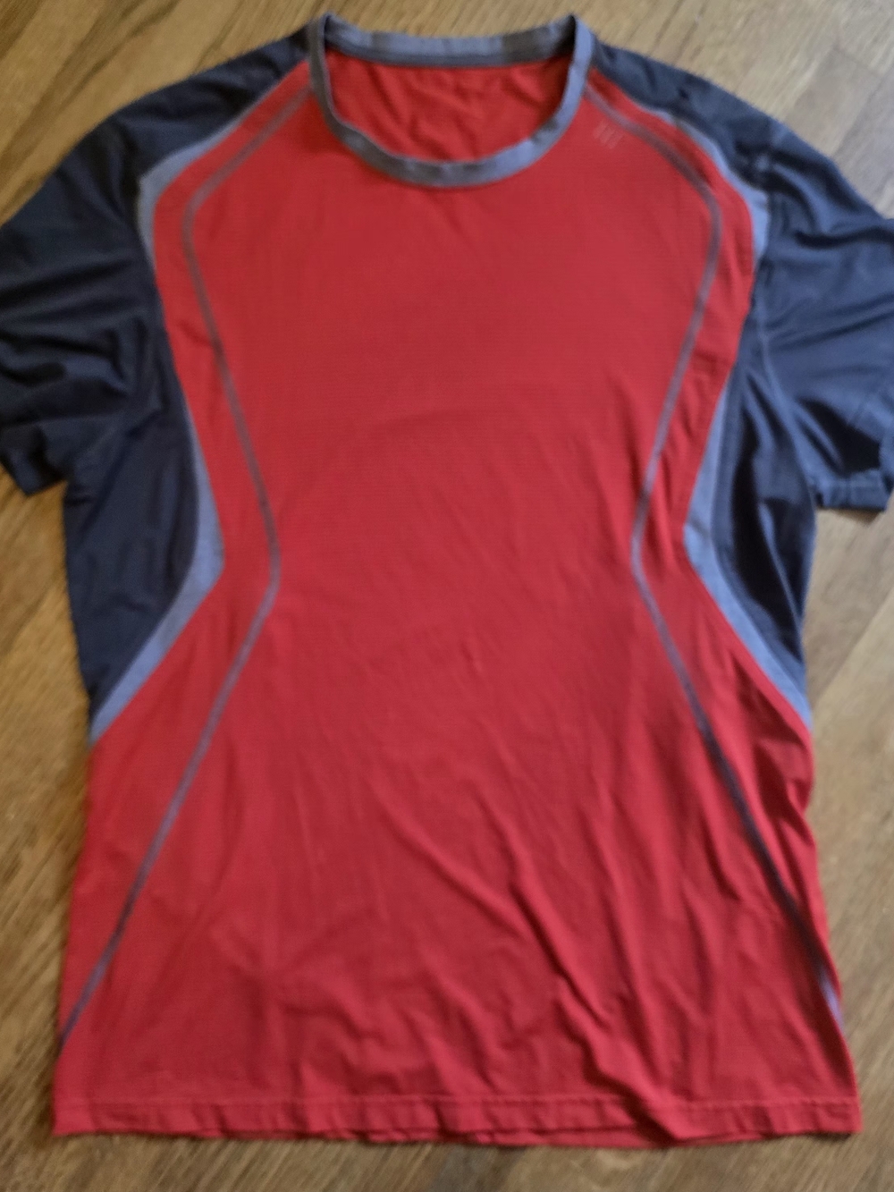 Lululemon Rusty Orange Red, Gray Short Sleeve With Side Pocket Athletic T-shirt